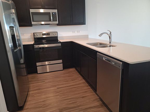 5th image of 1212 Cattail Ln