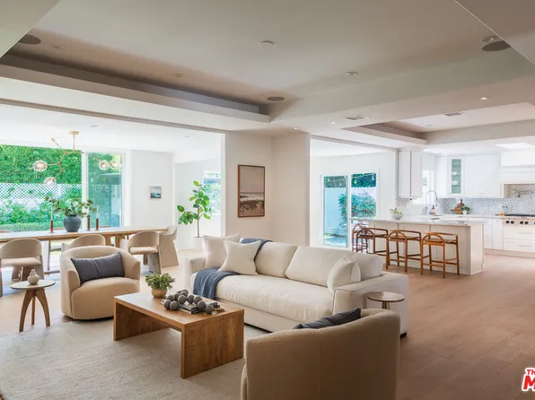 4708 Aqueduct Ave, Encino, CA 91436