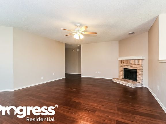 3rd image of 3856 Foxhound Ln