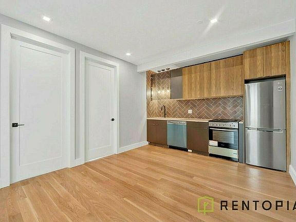 3rd image of 58 Palmetto St #215