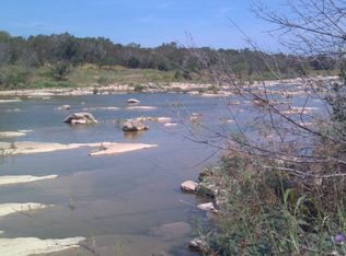 307 Pedernales Oaks Dr, Johnson City, TX 78636