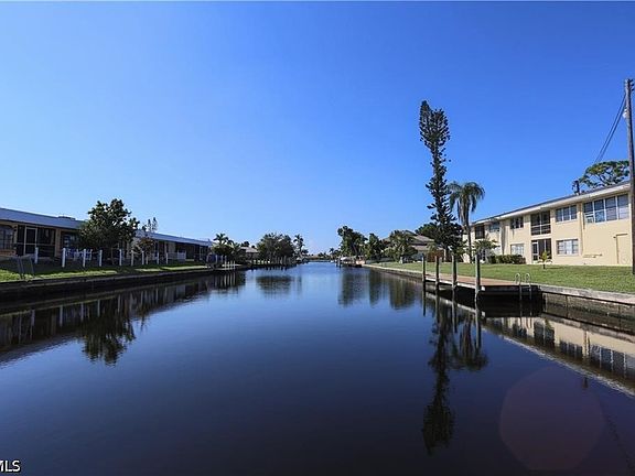 2nd image of 4901 Victoria Dr APT 204