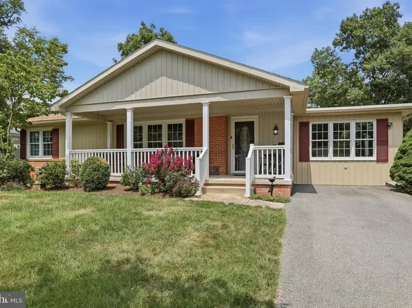 18820 Rolling Rd, Hagerstown, MD 21742