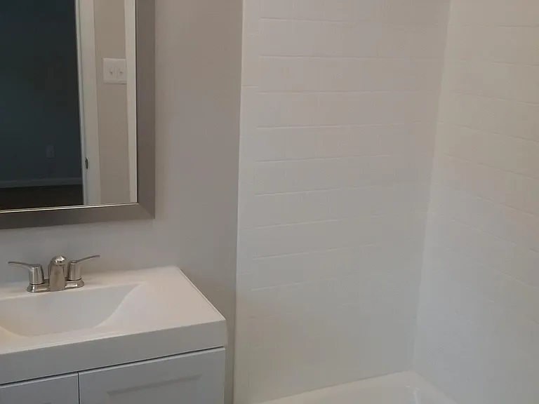 Second Bathroom Upstairs Complete W/ Full Tub/Shower Combo