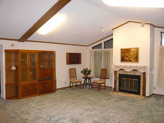 Living Room &Fireplace