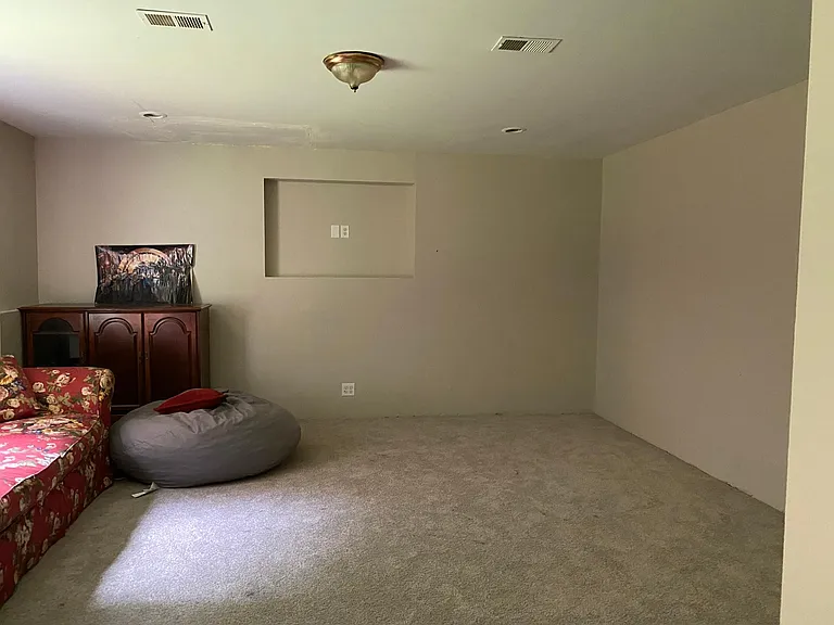 6802 Potomac Pl — Photo 35