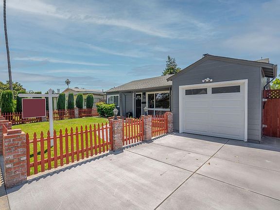 3rd image of 980 Patricia Ave