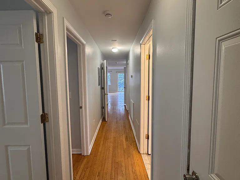 17 Norfolk St #2 — Photo 7