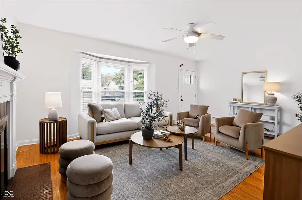 2 bed, $1,600 — Photo 1