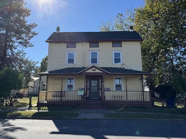 310 Front St, Beverly, NJ 08010