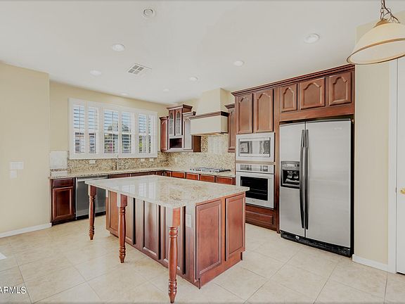 4th image of 815 E Mead Drive