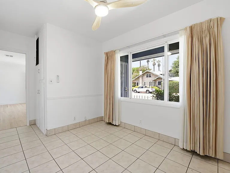 1007 Monterey Rd — Photo 10