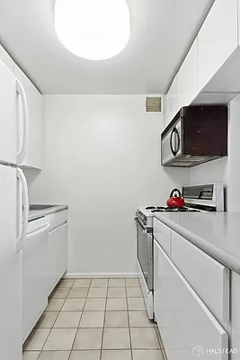 Rented by Halstead Real Estate | media 22