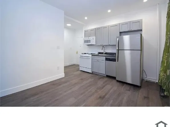 1047 Hoe Avenue image 1 of 5