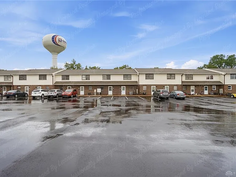 539 N Broad St — Photo 2