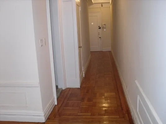 Rented by Metropolitan Equities | media 17