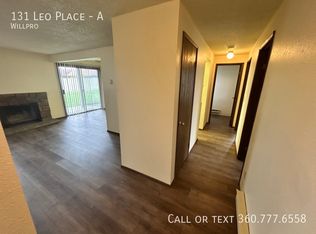 131 Leo Pl #A, Enumclaw, WA 98022