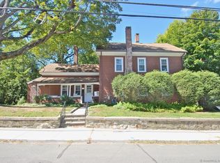 787 Cooke St, Waterbury, CT 06710