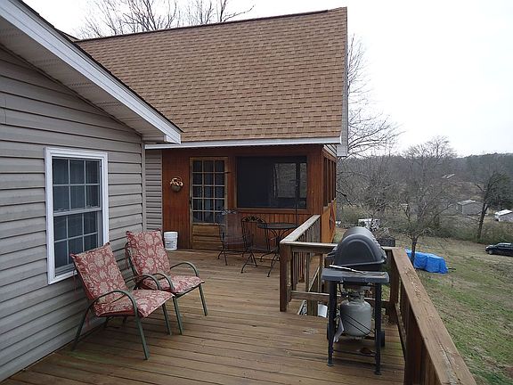 3rd image of 280 Grandstaff Dr