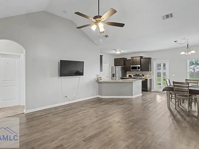 88 Whippoorwill Way NE — Photo 2