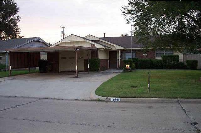 2nd image of 2641 SW 62nd St