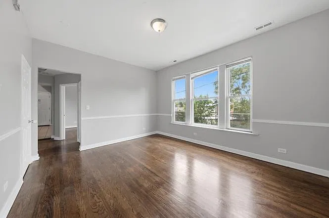 3 bed, 1200 sqft, $1,950 — Photo 3