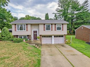 625 Carnival Dr, Pittsburgh, PA 15239