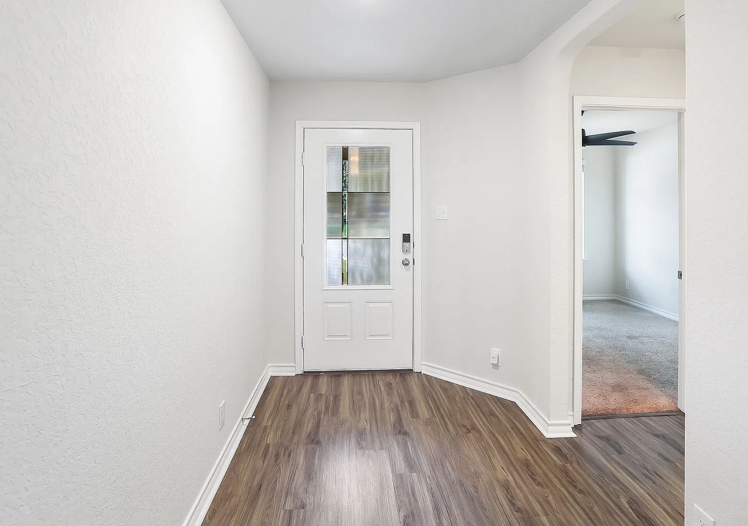 4 Bedroom 2 Bathroom located in Redbird Ranch Subdivision — Photo 4