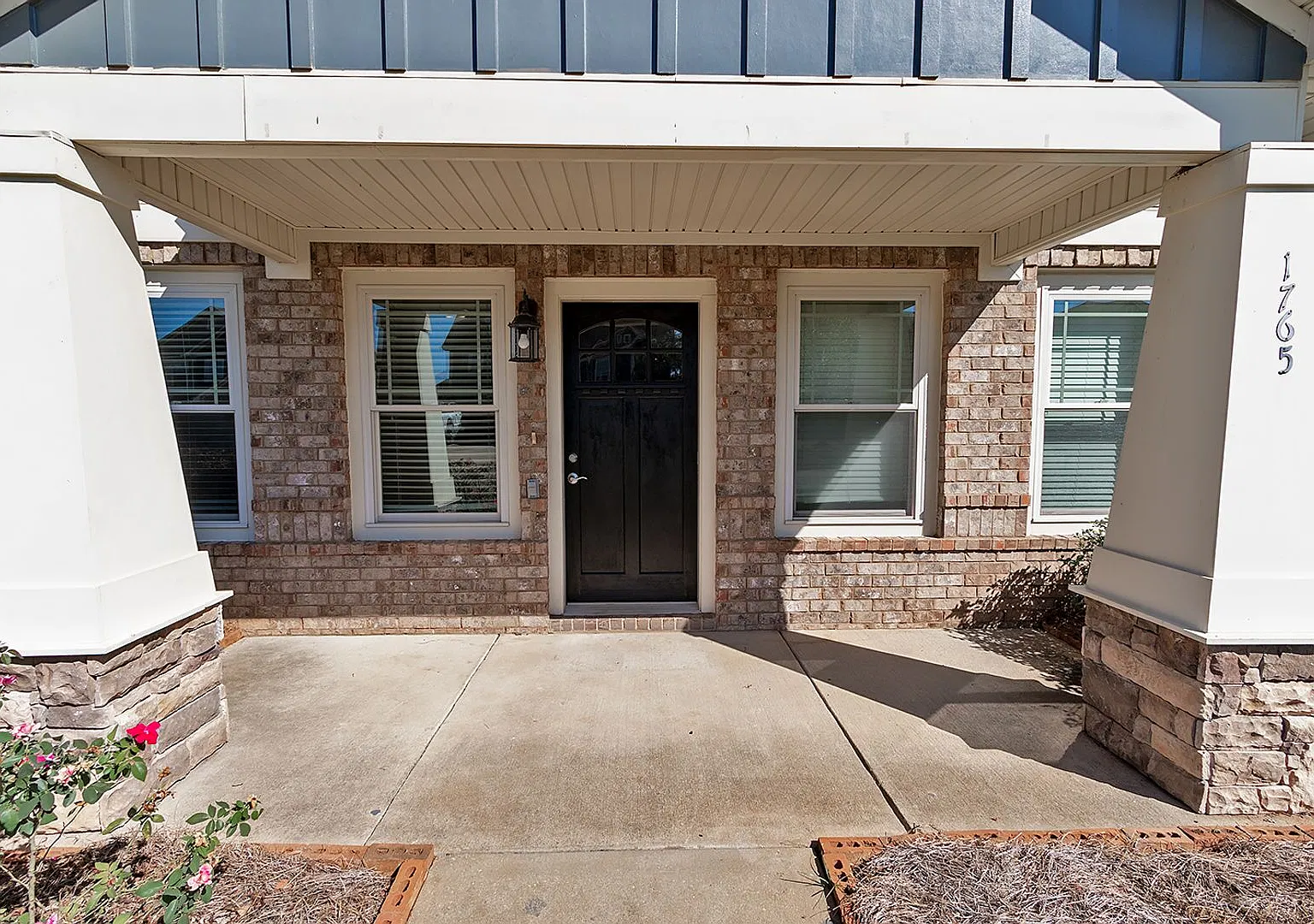 Glennbrooke Rental available now! — Photo 2
