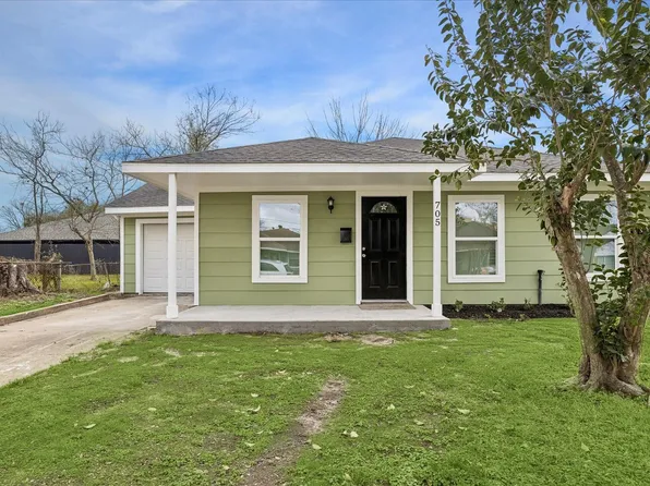 705 Westshire Dr, Houston, TX 77013