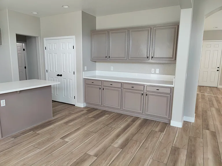 7426 Hunting Lodge Ave — Photo 5