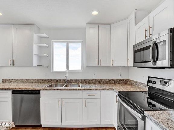 5th image of 1123 E Jones Ave