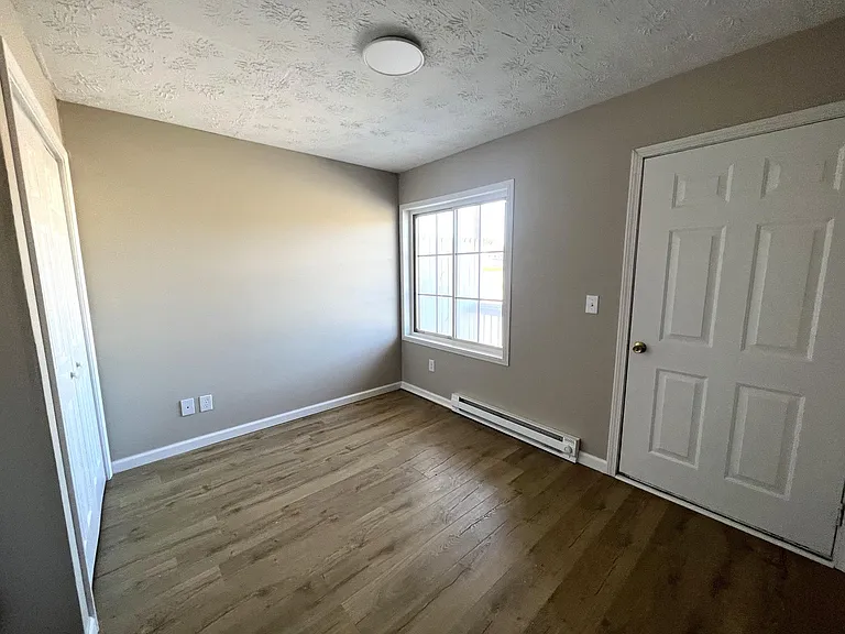 101 Thorn St #3 — Photo 13