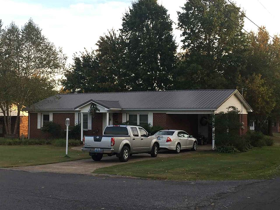 1st image of 210 Skylark Dr
