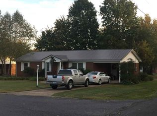 210 Skylark Dr, Mayfield, KY 42066