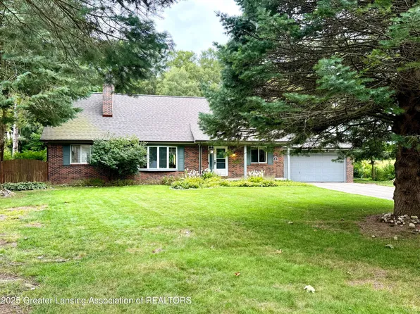 407 Westbrook Dr, Dewitt, MI 48820