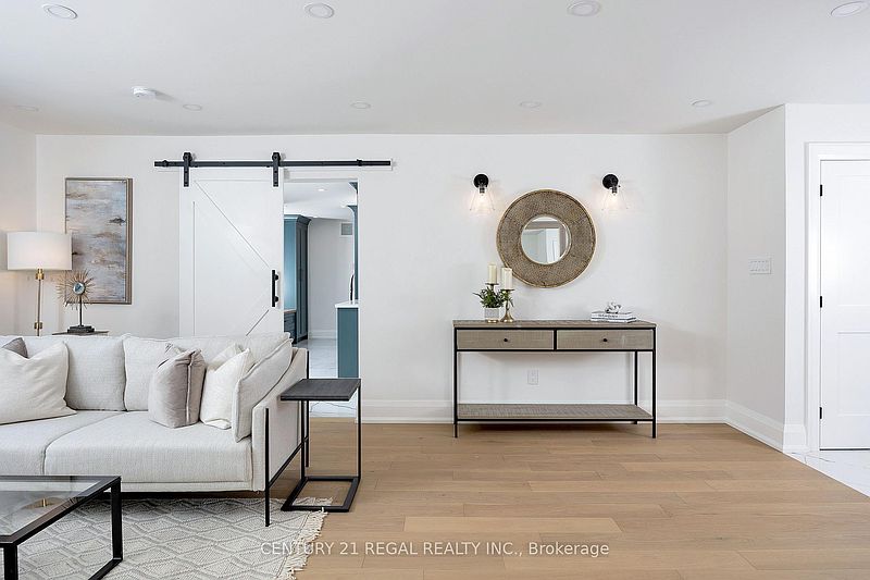 Burlington House for rent - 4 Bedrooms — photo 7
