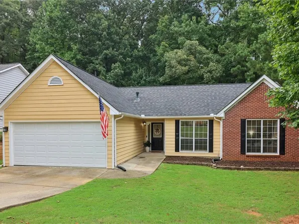 211 Clarion Rd, Lawrenceville, GA 30043