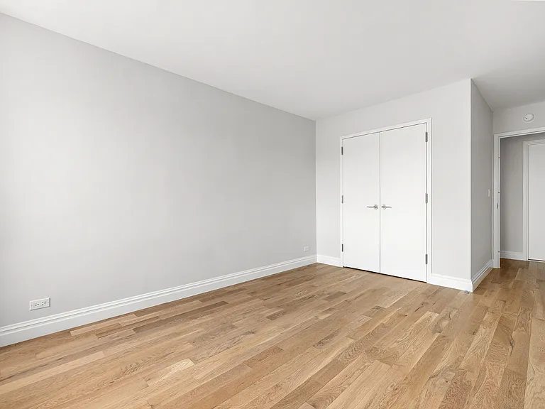 360 E 65th St #10H — Photo 6