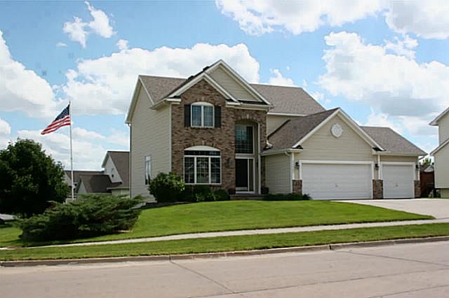 1st image of 7132 Oak Crest Blvd