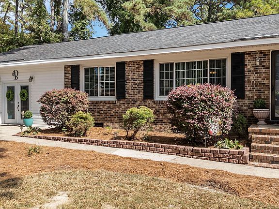 2nd image of 1404 Knollwood Drive NW