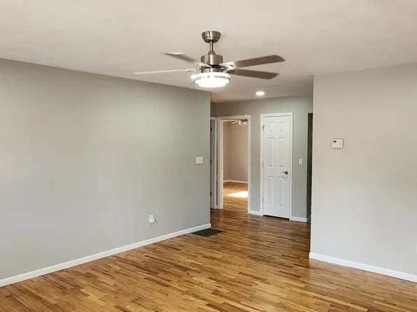 520 Des Moines St, Burlington, KS 66839