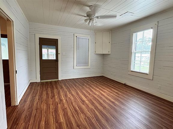 5th image of 9149 Johns St