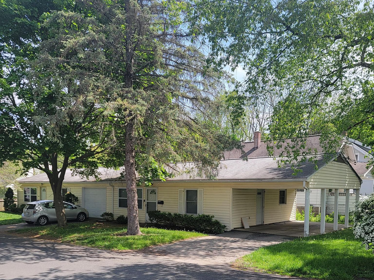 444 Commonwealth Pl, Kalamazoo, MI 49006 Zillow