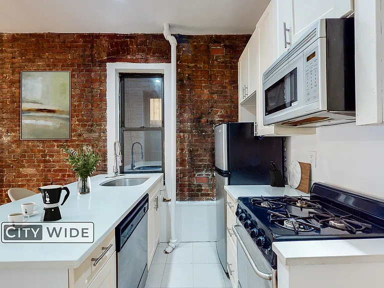 345 E 65th St #1B — Photo 5