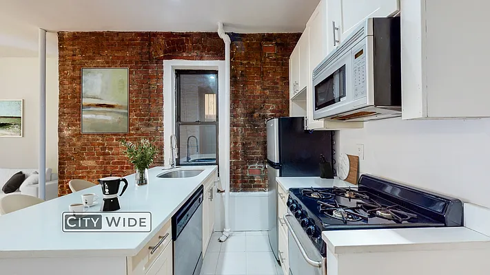 Rented by City Wide Apartments | media 23