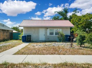 215 Stanford Dr SE, Albuquerque, NM 87106