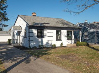 6964 W Cleveland St, Niles, IL 60714