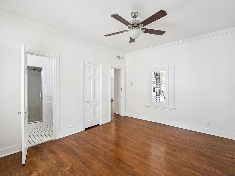211 College Blvd — Photo 20
