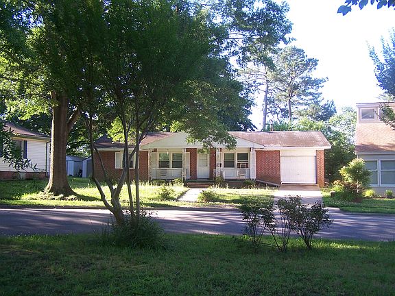 3rd image of 408 Harriett Tubman Dr